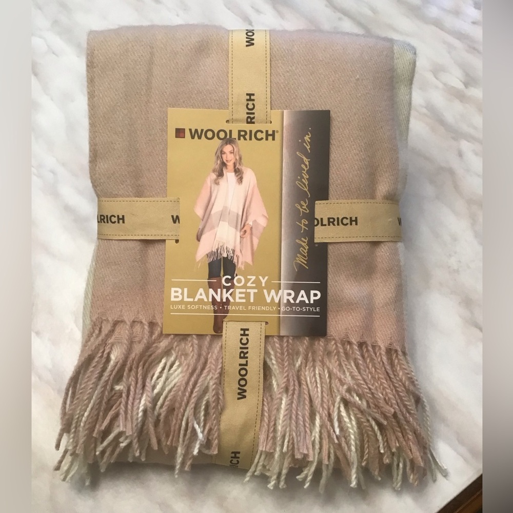 NWT Woolrich Blanket Wrap